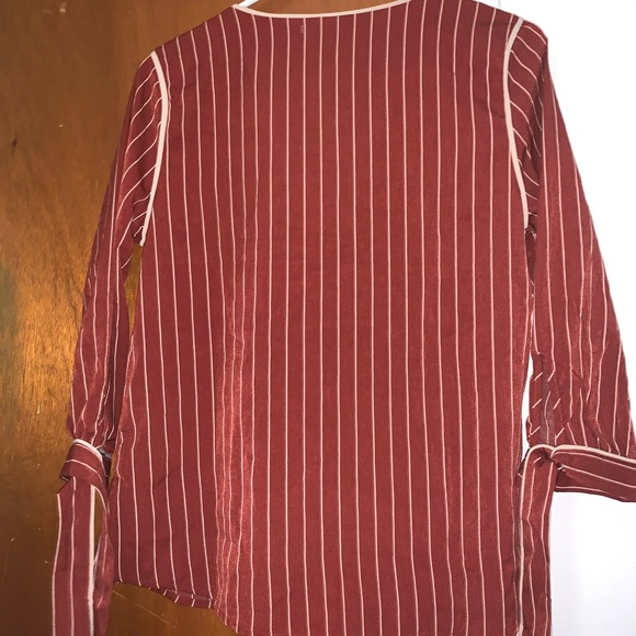 Stripped blouse - Picture 3 of 3